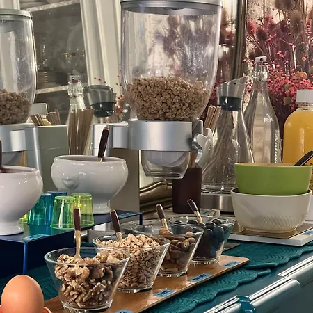 فندق مبيت وإفطار Papalepapale