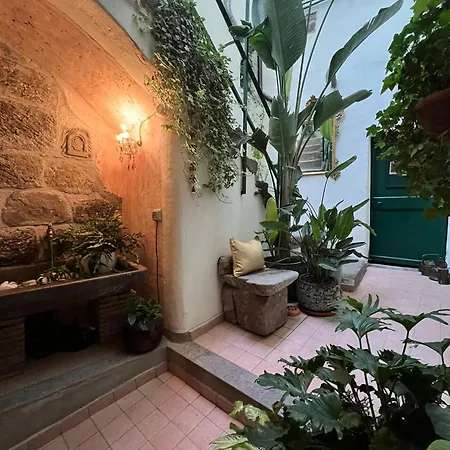 فندق مبيت وإفطار Papalepapale